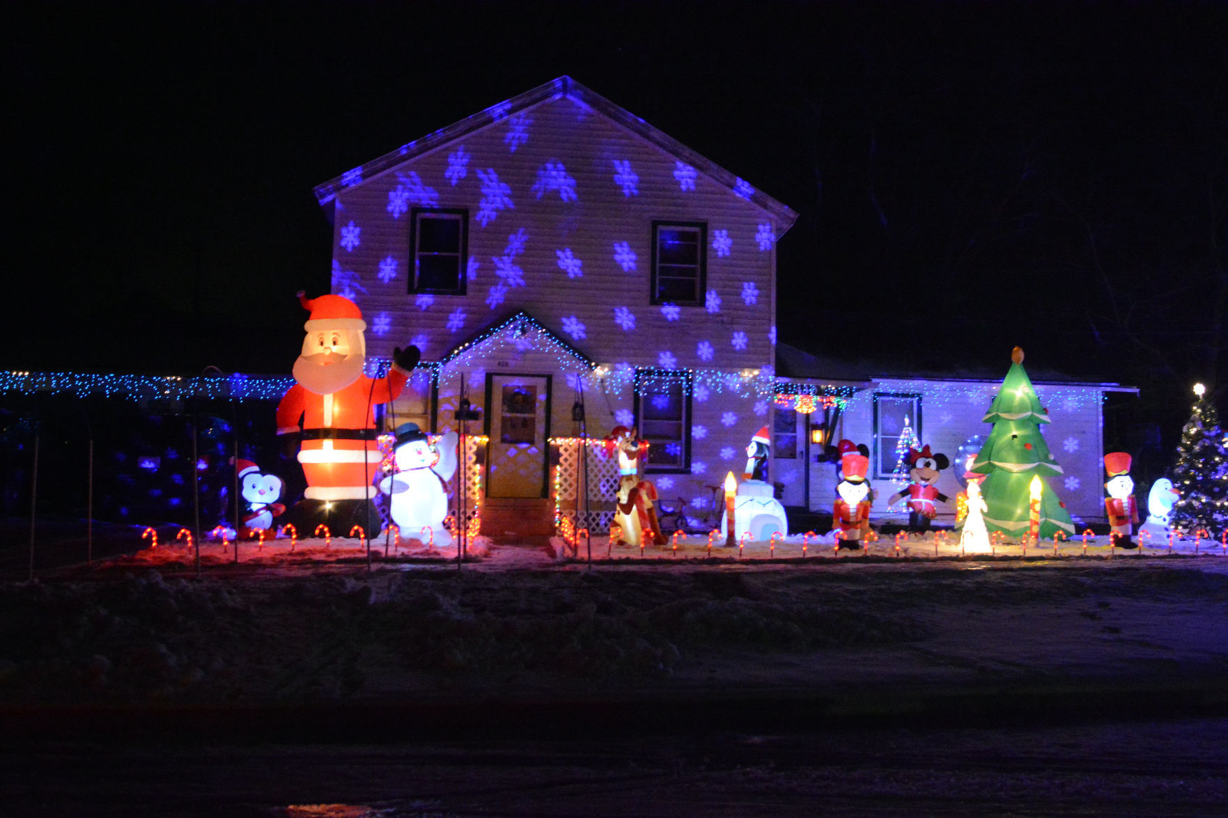Portage celebrates holidays